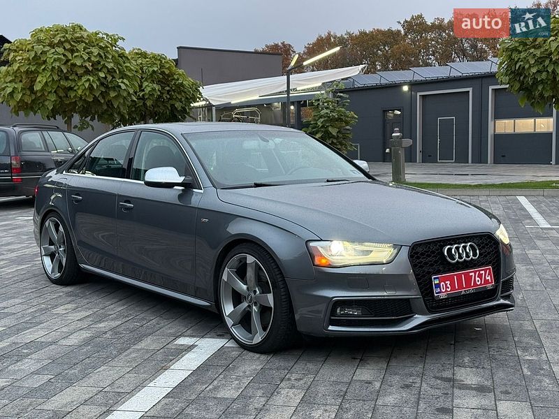 Седан Audi A4 2015 в Луцке