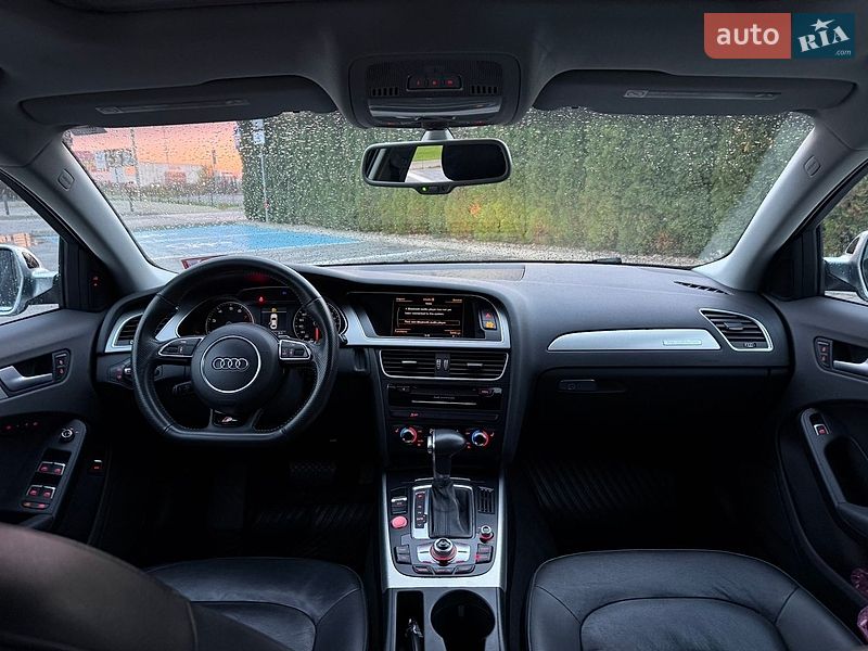 Седан Audi A4 2015 в Луцке