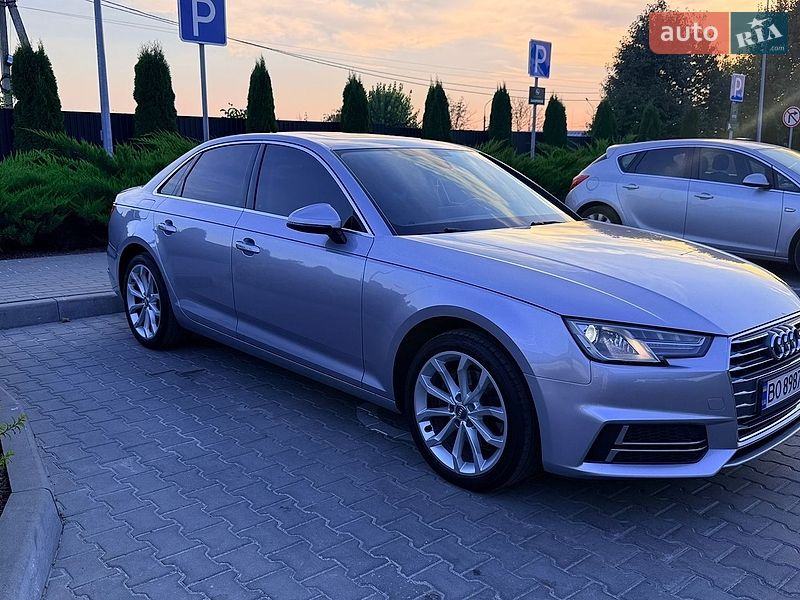 Седан Audi A4 2018 в Тернополе