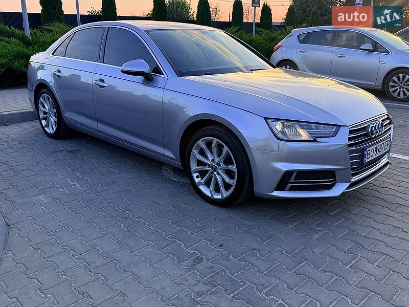 Седан Audi A4 2018 в Тернополе