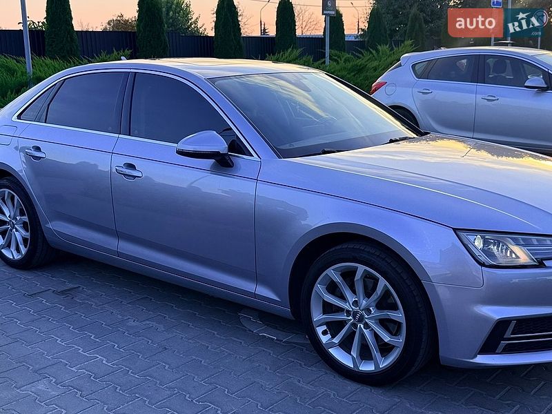 Седан Audi A4 2018 в Тернополе
