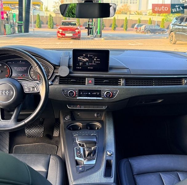 Седан Audi A4 2018 в Тернополе
