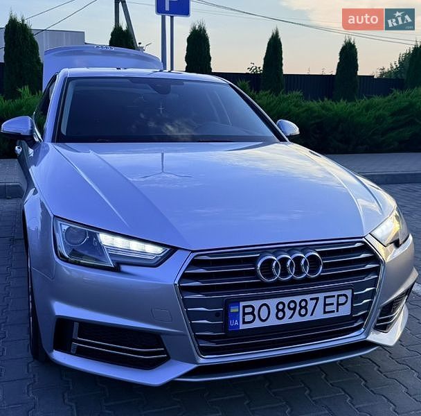 Седан Audi A4 2018 в Тернополе