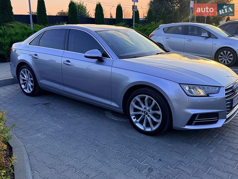 Седан Audi A4 2018 в Тернополе