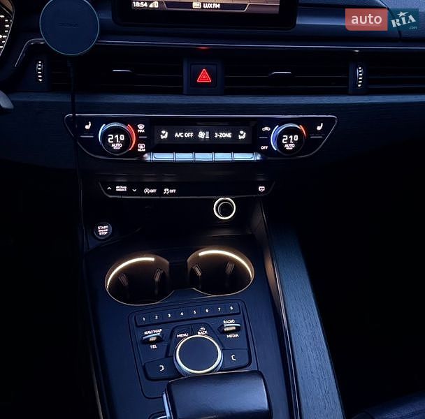 Седан Audi A4 2018 в Тернополе