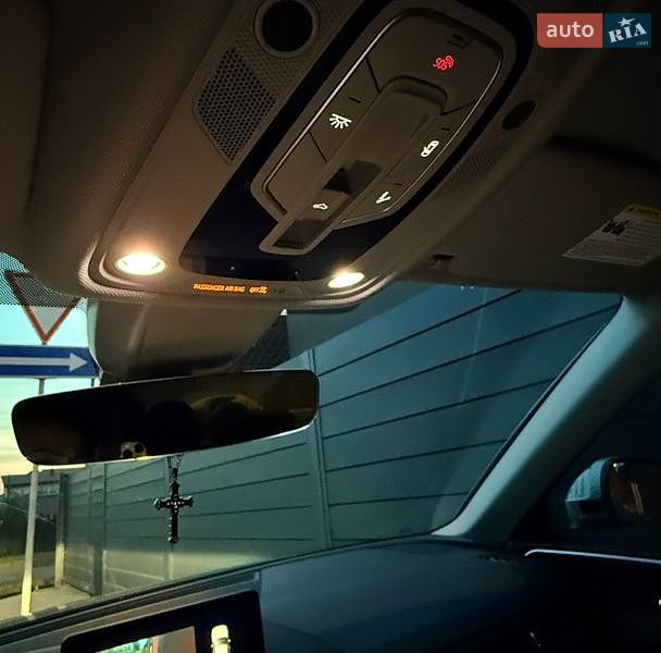 Седан Audi A4 2018 в Тернополе