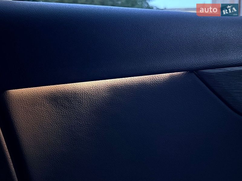 Седан Audi A4 2018 в Тернополе