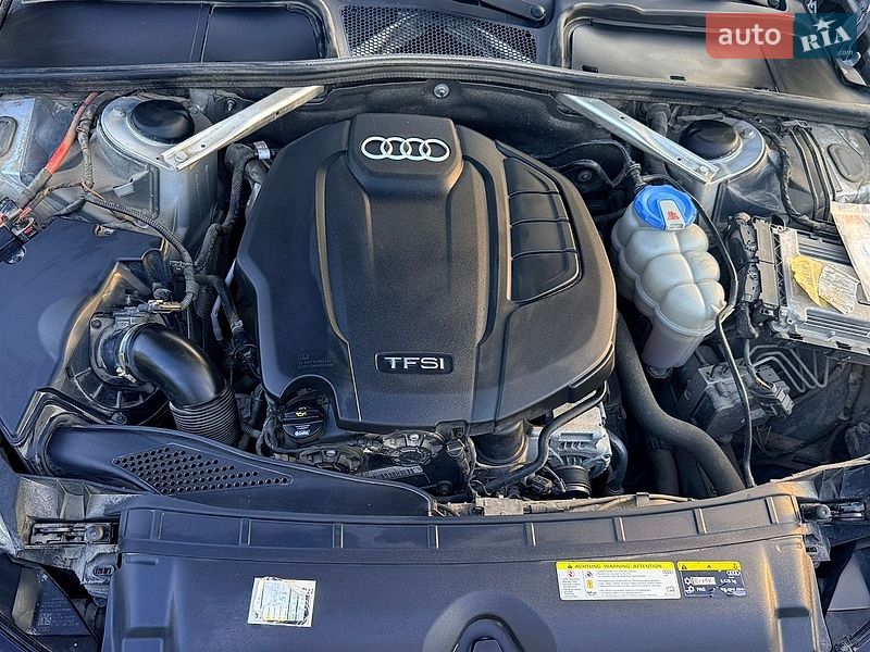 Седан Audi A4 2018 в Тернополе