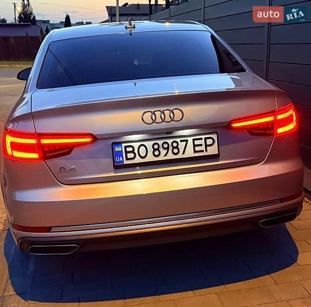 Седан Audi A4 2018 в Тернополе