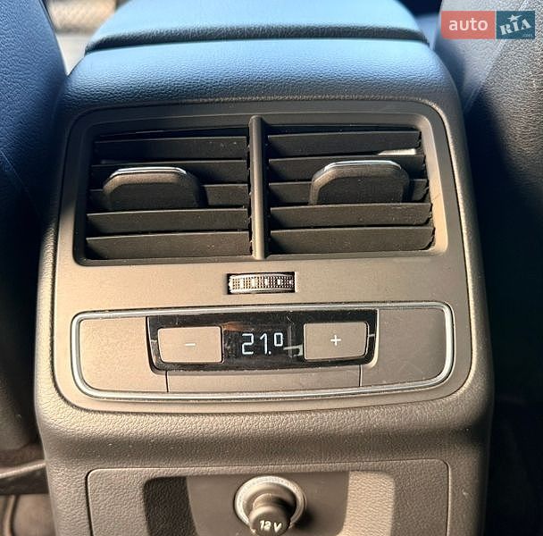Седан Audi A4 2018 в Тернополе
