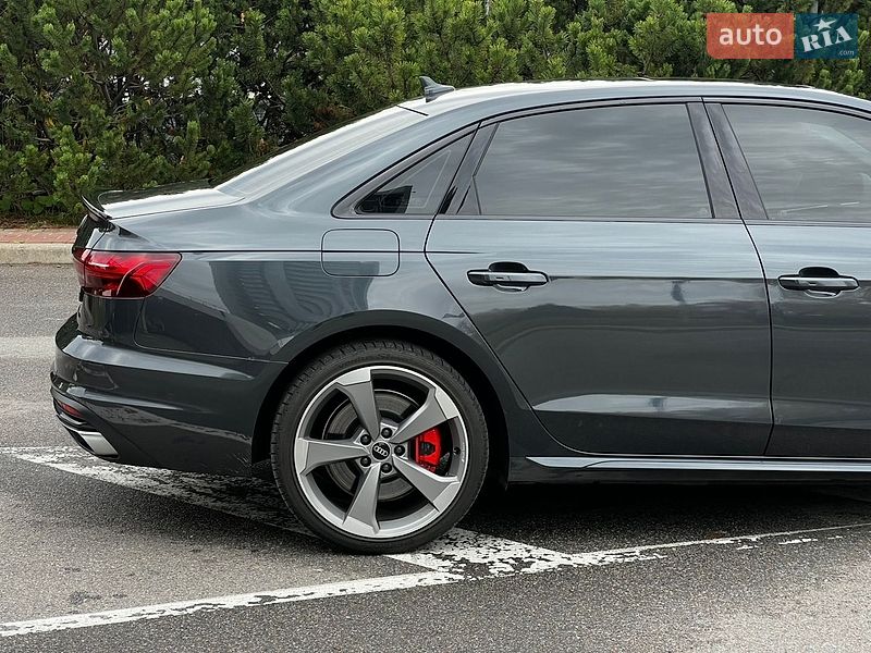 Седан Audi A4 2019 в Києві