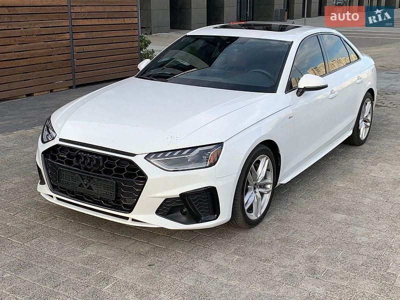 Седан Audi A4 2022 в Киеве