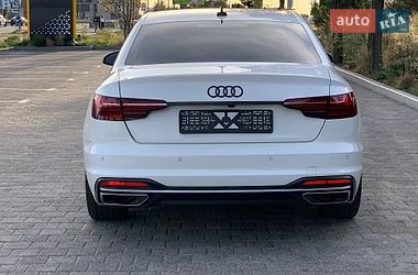 Седан Audi A4 2022 в Киеве