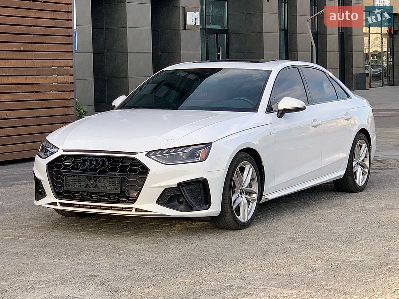 Седан Audi A4 2022 в Киеве