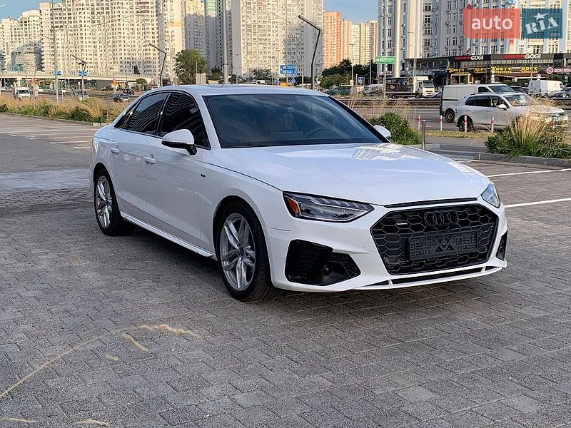 Седан Audi A4 2022 в Києві