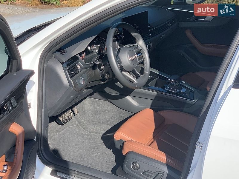 Седан Audi A4 2022 в Києві
