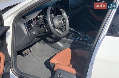 Седан Audi A4 2022 в Киеве