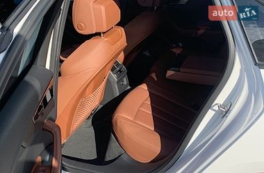 Седан Audi A4 2022 в Києві