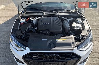Седан Audi A4 2022 в Киеве