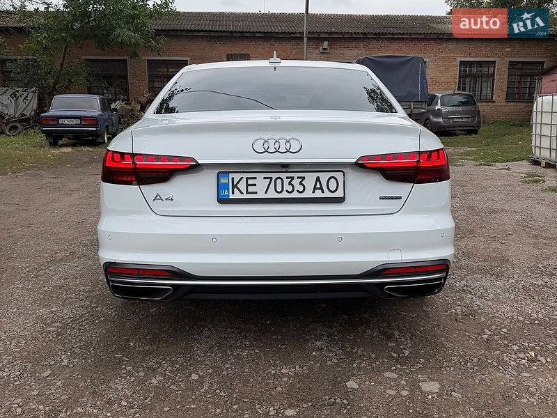 Седан Audi A4 2020 в Киеве