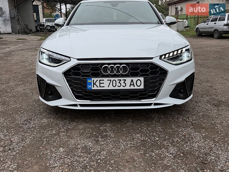 Седан Audi A4 2020 в Киеве