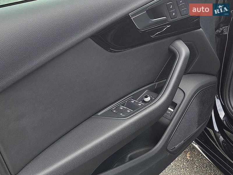 Седан Audi A4 2021 в Гостомеле