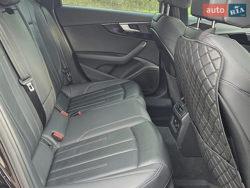 Седан Audi A4 2021 в Гостомеле