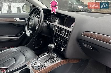 Седан Audi A4 2013 в Стрию