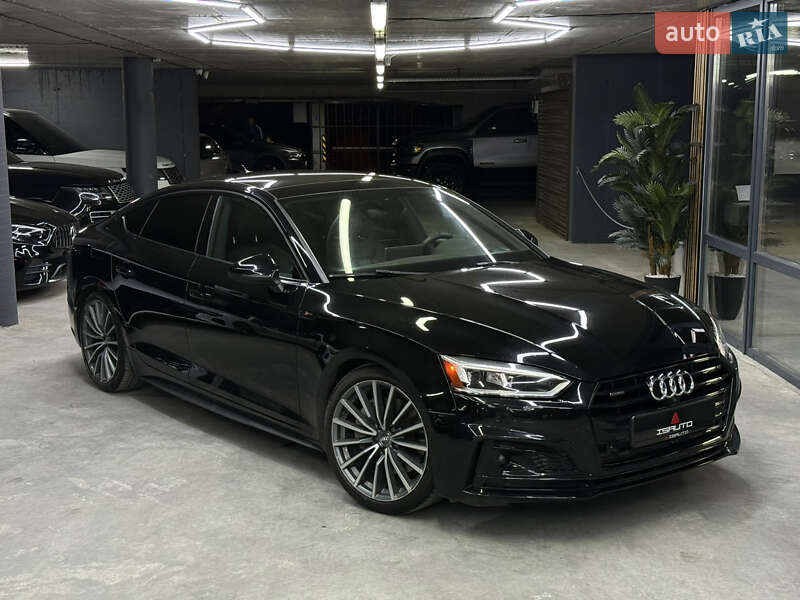 Лифтбек Audi A5 Sportback 2017 в 