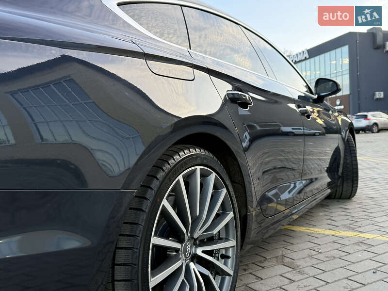 Лифтбек Audi A5 Sportback 2017 в Киверцах