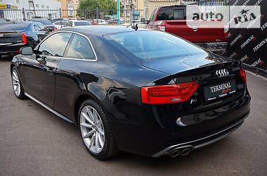 Купе Audi A5 2015 в 