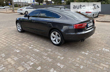 Седан Audi A5 2011 в Кривом Роге