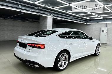 Ліфтбек Audi A5 2022 в 