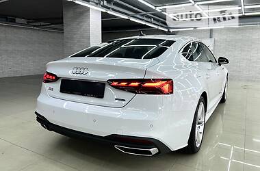 Ліфтбек Audi A5 2022 в 