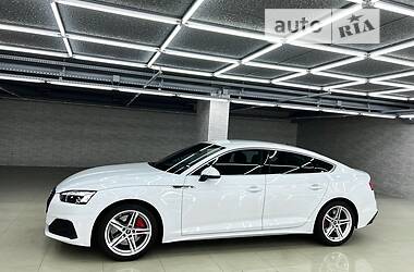 Ліфтбек Audi A5 2022 в 