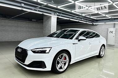 Ліфтбек Audi A5 2022 в 