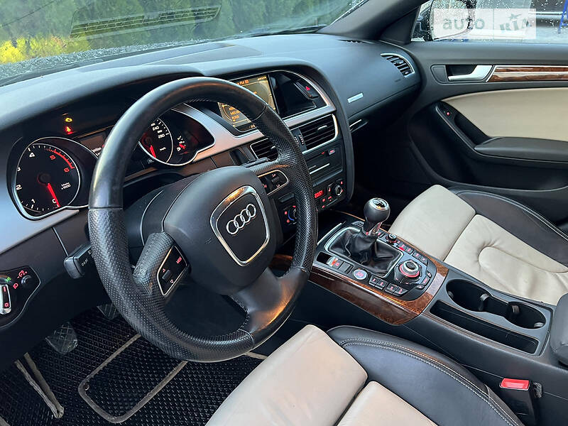 Купе Audi A5 2009 в Львові