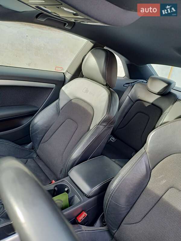 Купе Audi A5 2009 в Львові
