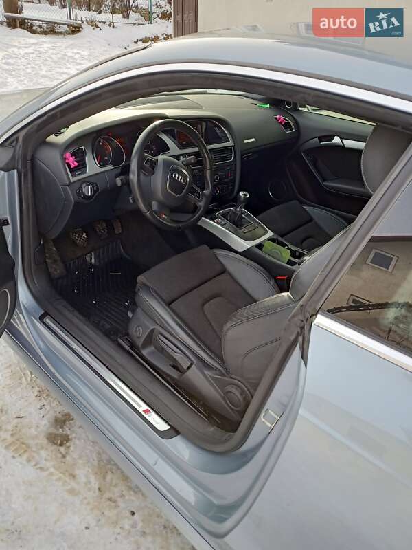 Купе Audi A5 2009 в Львові