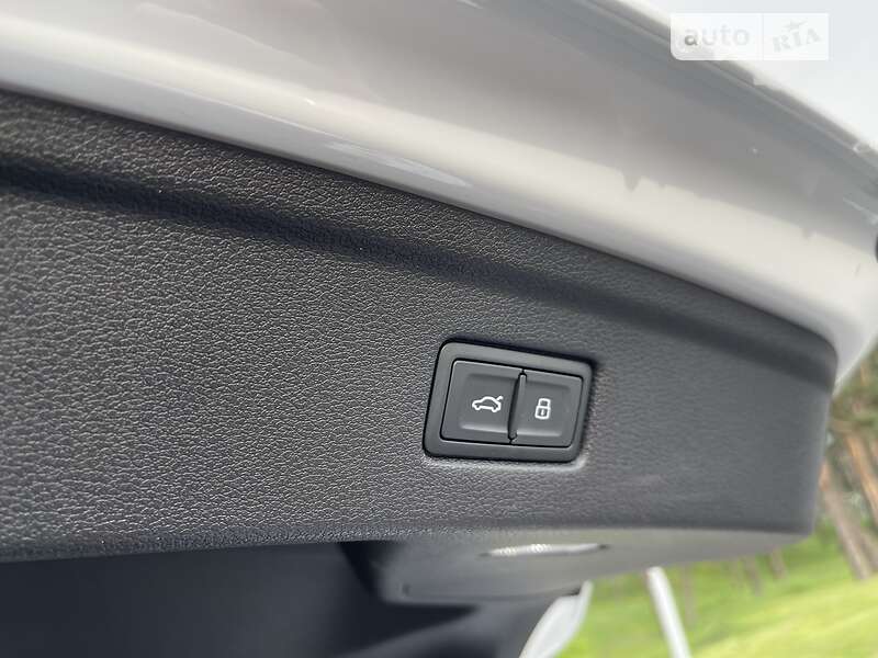 Лифтбек Audi A5 2022 в Киеве