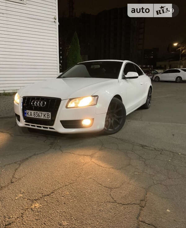 Купе Audi A5 2009 в Києві