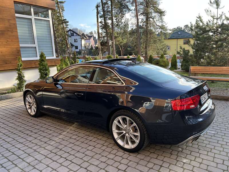 Купе Audi A5 2012 в Львове