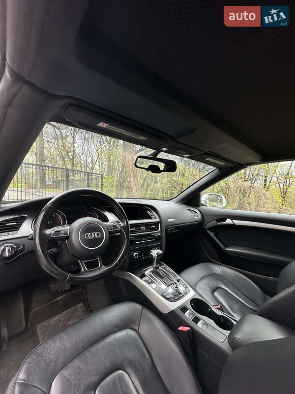 Кабриолет Audi A5 2013 в Киеве