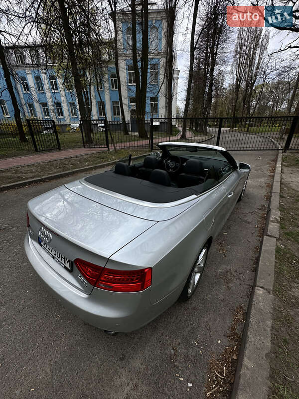 Кабриолет Audi A5 2013 в Киеве