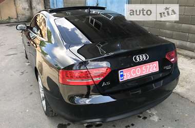 Купе Audi A5 2009 в Березному