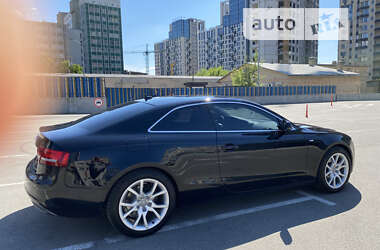 Купе Audi A5 2011 в Киеве