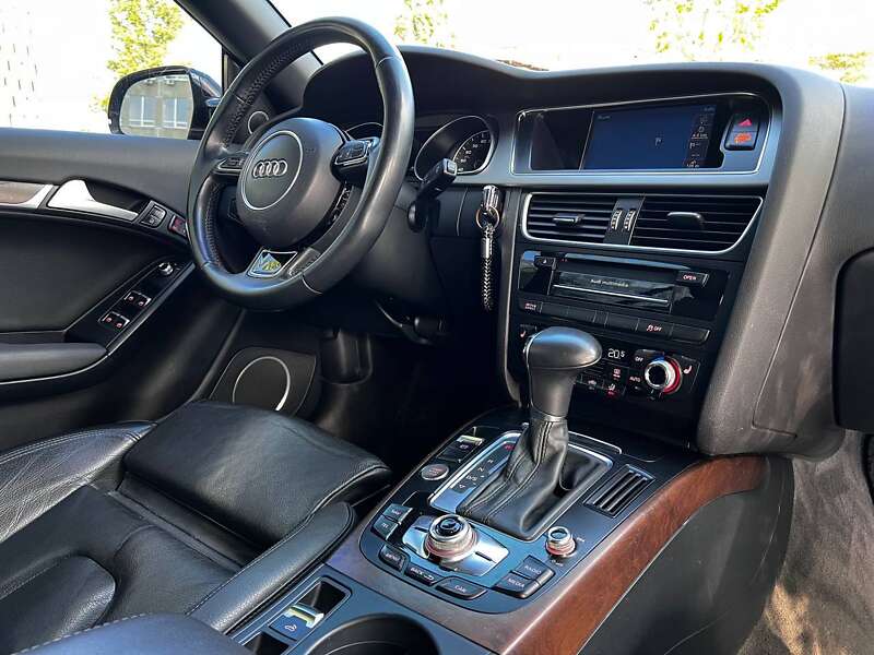 Кабриолет Audi A5 2014 в Днепре
