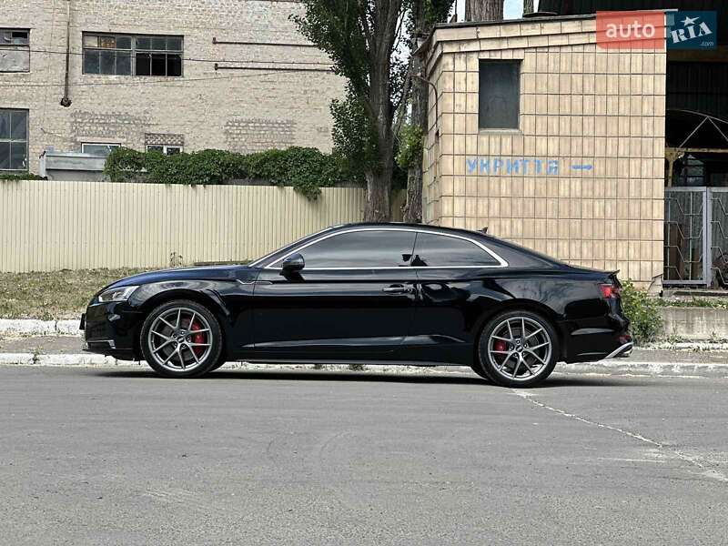 Купе Audi A5 2017 в 