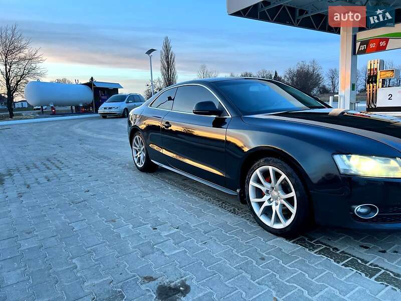 Купе Audi A5 2008 в Тыврове