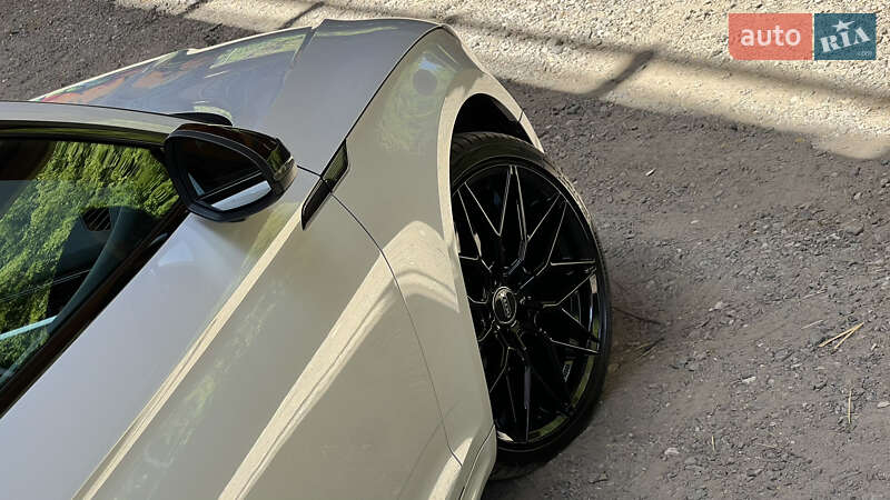 Купе Audi A5 2017 в Киеве